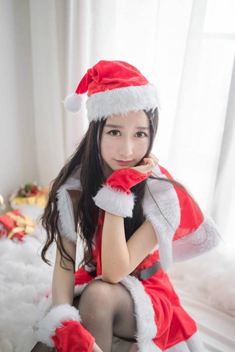 [兔玩映画写真]ID0829 2136_8486shengdanlaorenhexunlujiang  (1).jpg--性感提示：吊带袜乳沟很深mm极其罕见媚态性感乳罩裤衩中间hold不住乳房高耸婷袅丰胸敏感地带剧烈翻滚白皙湿唇蜂腰酥软绵香身躯很棒小姨